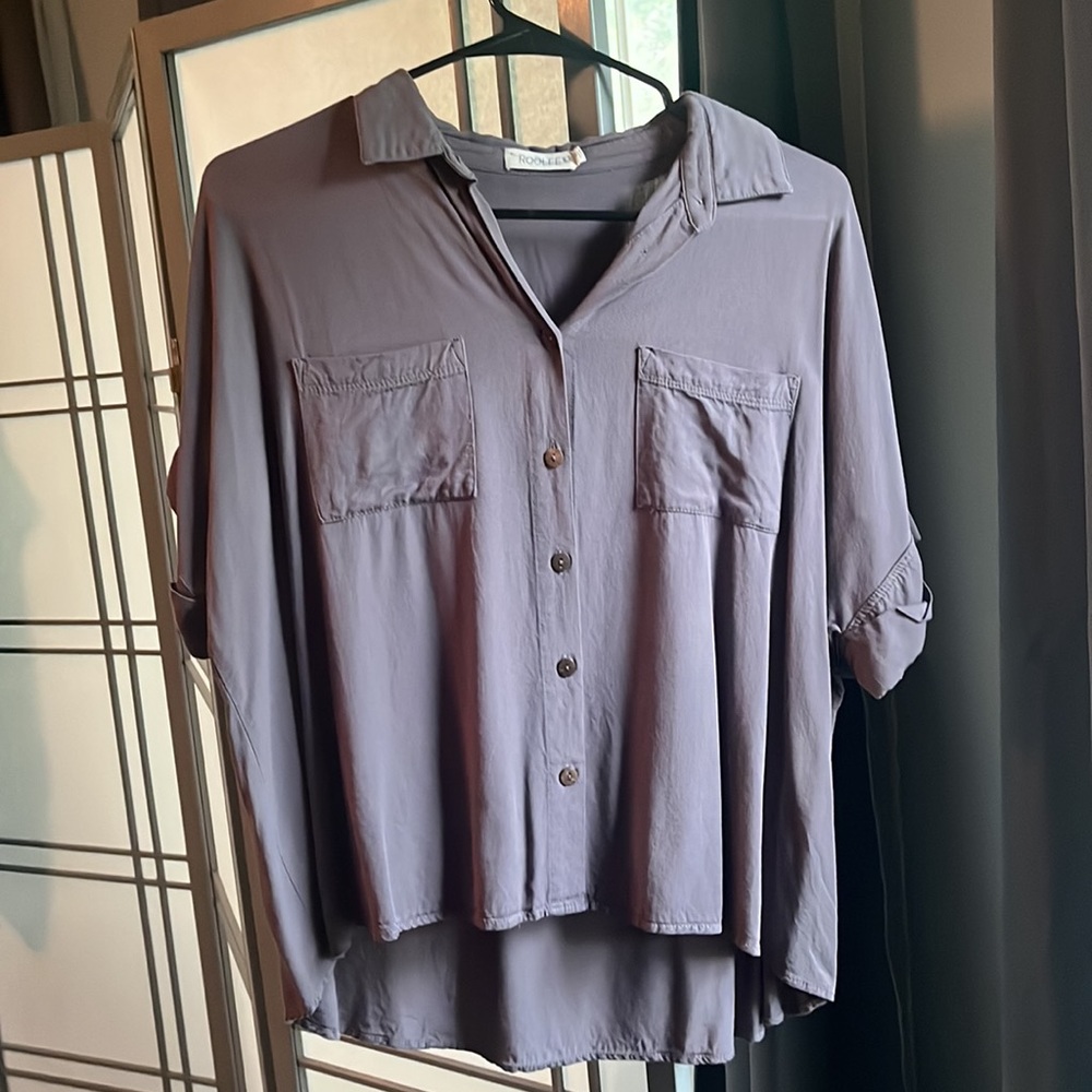 ROOLEE GRAY BUTTON UP